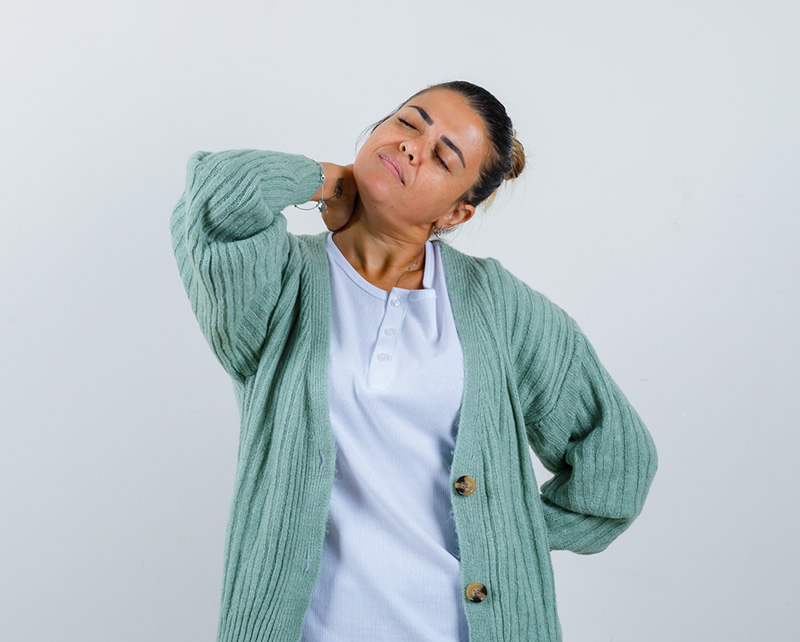 Physical therapist providing compassionate care for fibromyalgia patient